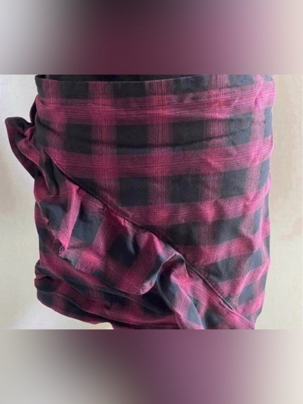 Women’s Plaid Wrap Mini Skirt in Dark Pink and Black (Size L)
